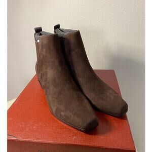 NEW ladies Donald Pliner Milann dark brown suede booties size 8m
